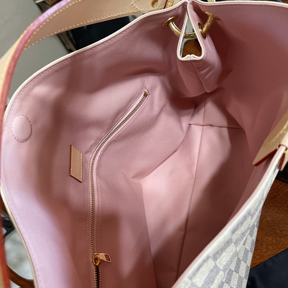 ❤️LOUIS VUITTON ❤️ - Picture 6 of 8